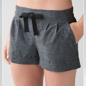 Lululemon Spring Break Away Short II